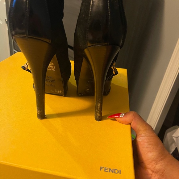 Fendi Logo Platform boots - Picture 3 of 4